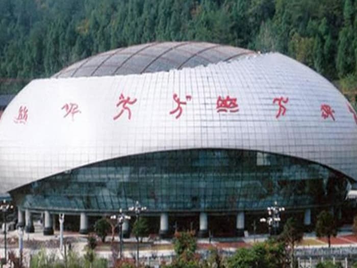 阿尔山螺栓球网架定制