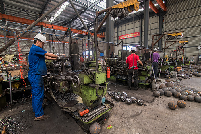 阿尔山网架配件车间